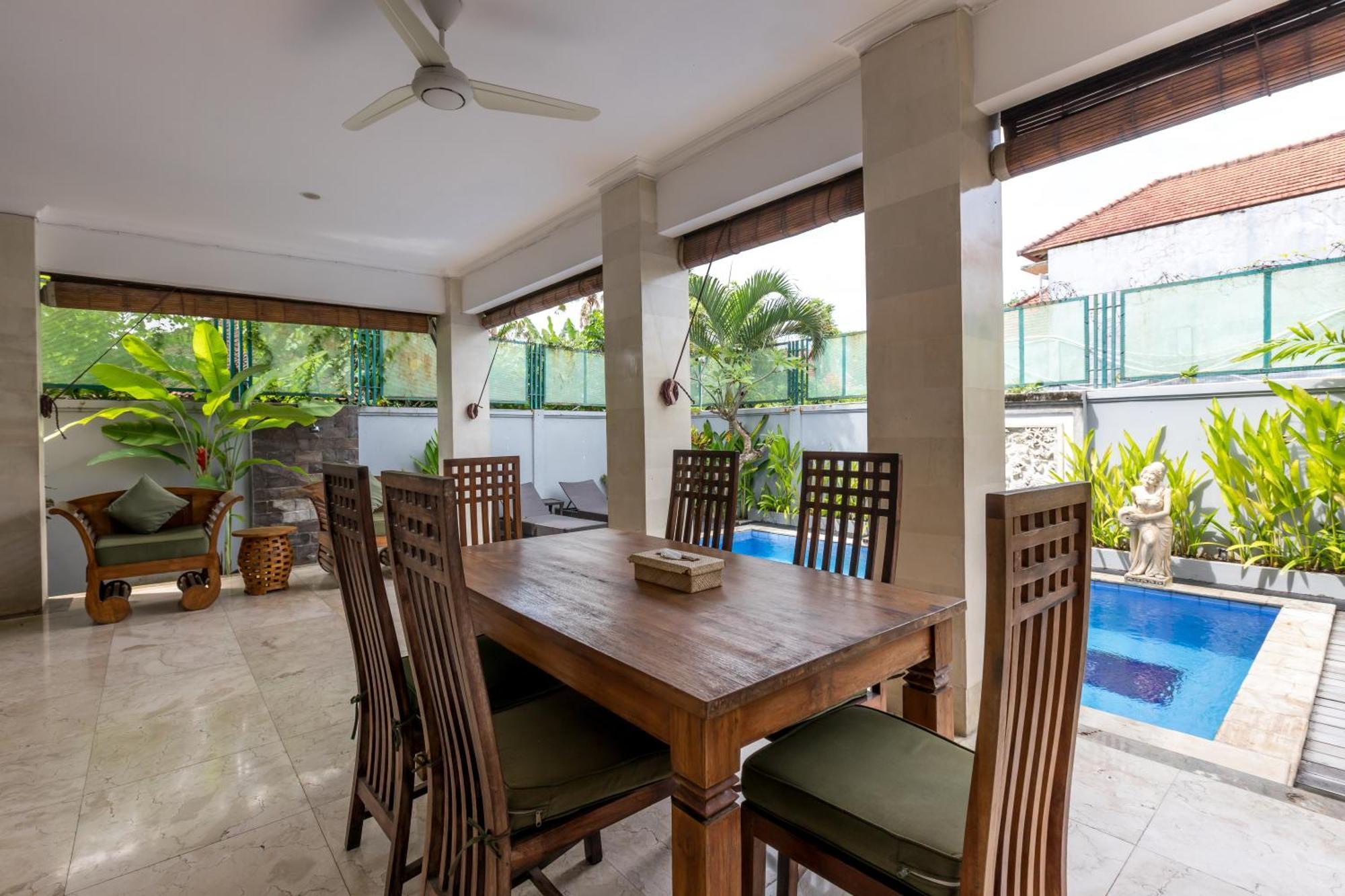 Villa Hardy By King Seminyak (Bali)